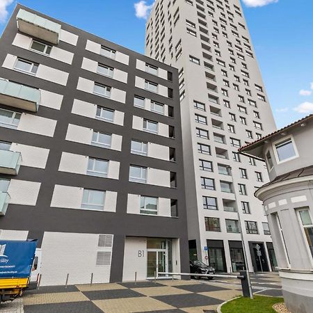 Lam Jegeho Alej - Jacuzzi - Free Parking Apartment บราติสลาวา ภายนอก รูปภาพ