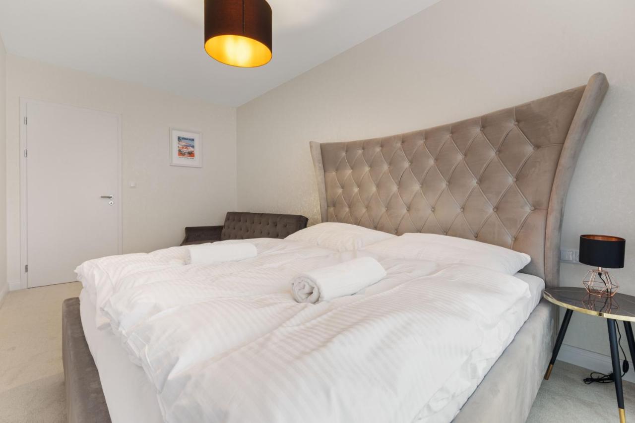 Lam Jegeho Alej - Jacuzzi - Free Parking Apartment บราติสลาวา ภายนอก รูปภาพ
